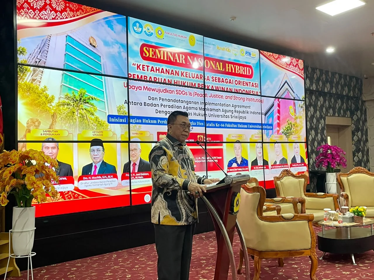drs h muchlis sh mh menyampaikan pidato kunci KxyGT